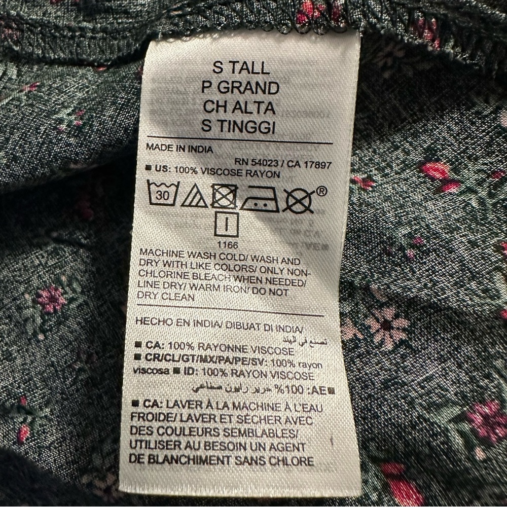 Old Navy Women’s Puff Sleeve Mini Wrap Dress, Small TALL - Picture 3 of 5